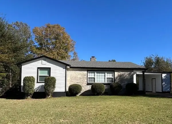 2118 Mcburney Dr, Florence, AL 35630