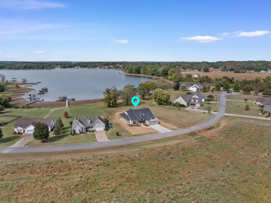303 Vista Shores Dr, Rogersville, AL 35652 - Image #2