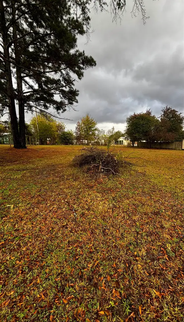 127 Meadow Dr, Holly Pond, AL 35058