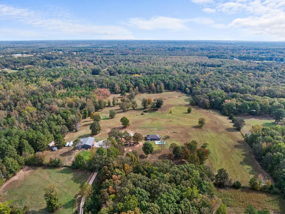 3242 Co Rd 11, Florence, AL 35633 - Image #1