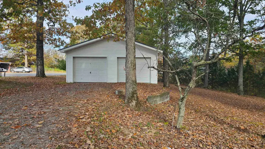 4300 Underwood Mountain Rd, Tuscumbia, AL 35674 - Image #2