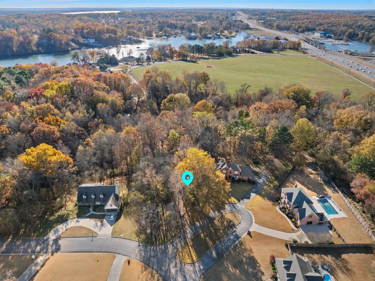 9196 Turtle Point Dr, Killen, AL 35645 - Image #1