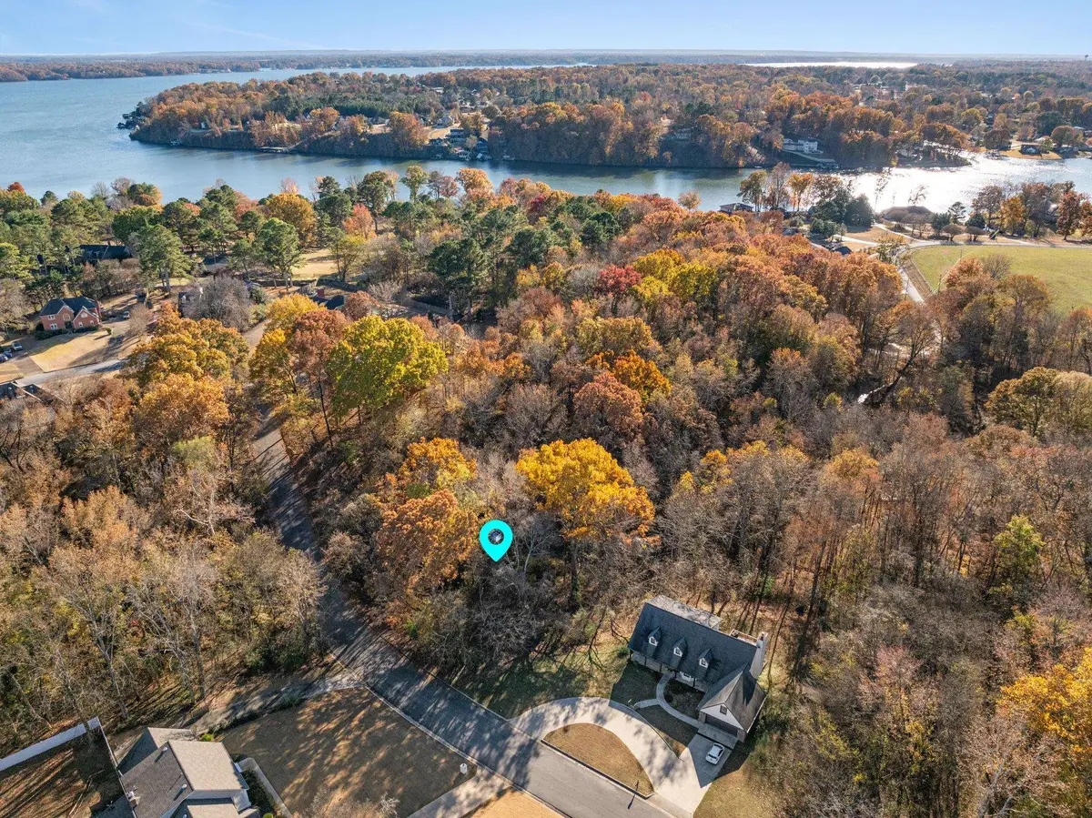 9200 Turtle Point Dr, Killen, AL 35645 - Image #1