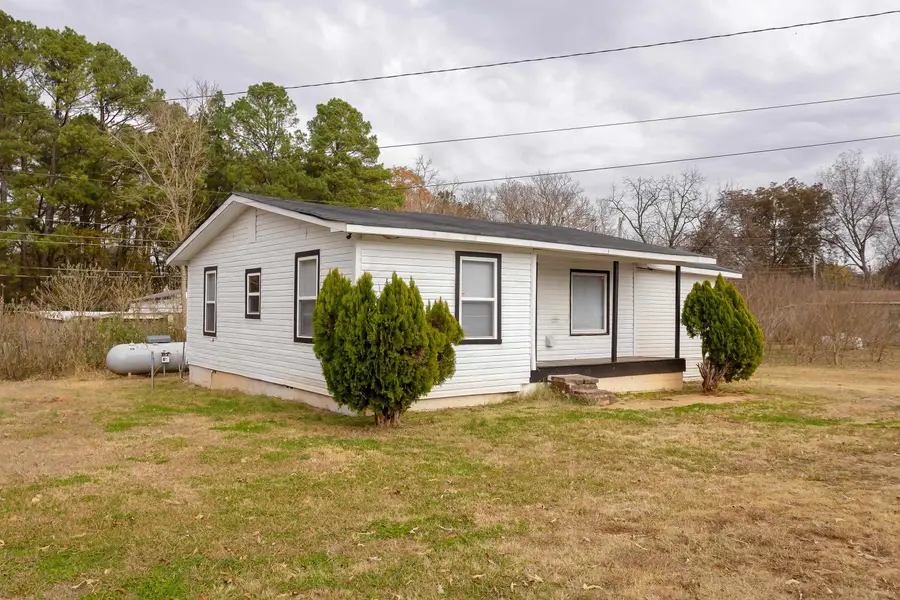 209 2nd Ave, Tuscumbia, AL 35674 - Image #2