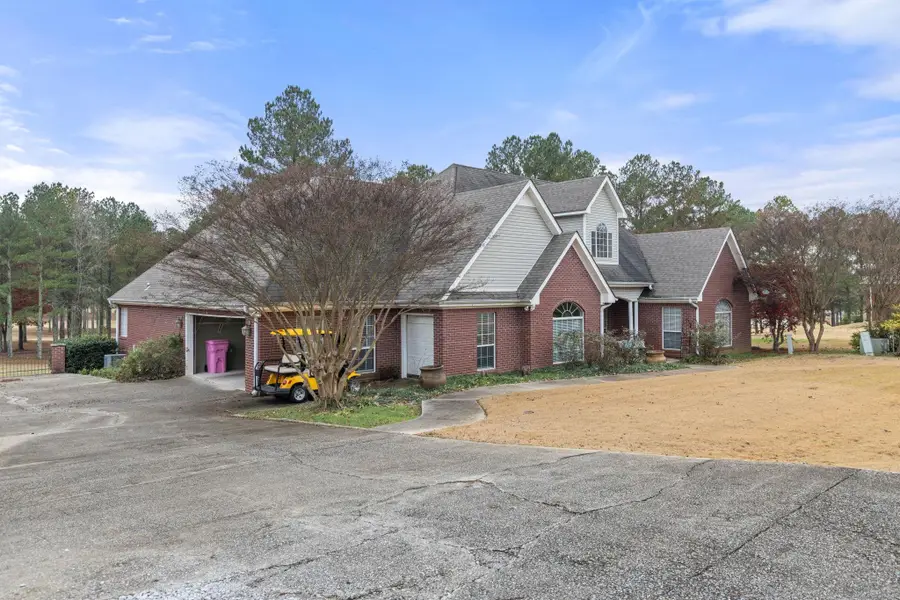 1087 Twin Pines Cir, Tuscumbia, AL 35674 - Image #3