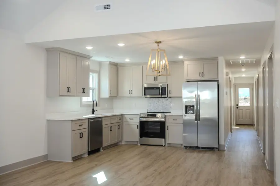 624 Trade St, Florence, AL 35630 - Image #2