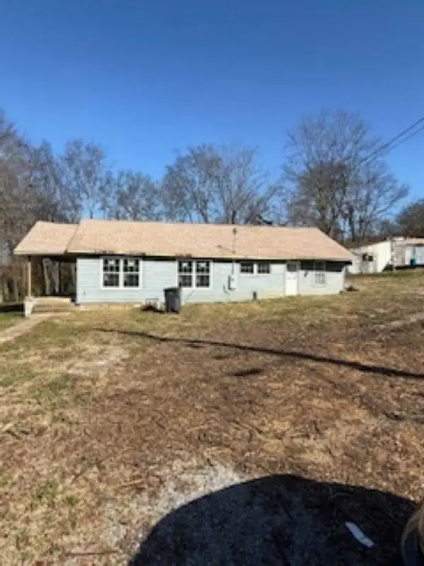 306 St Clair St, Russellville, AL 35653