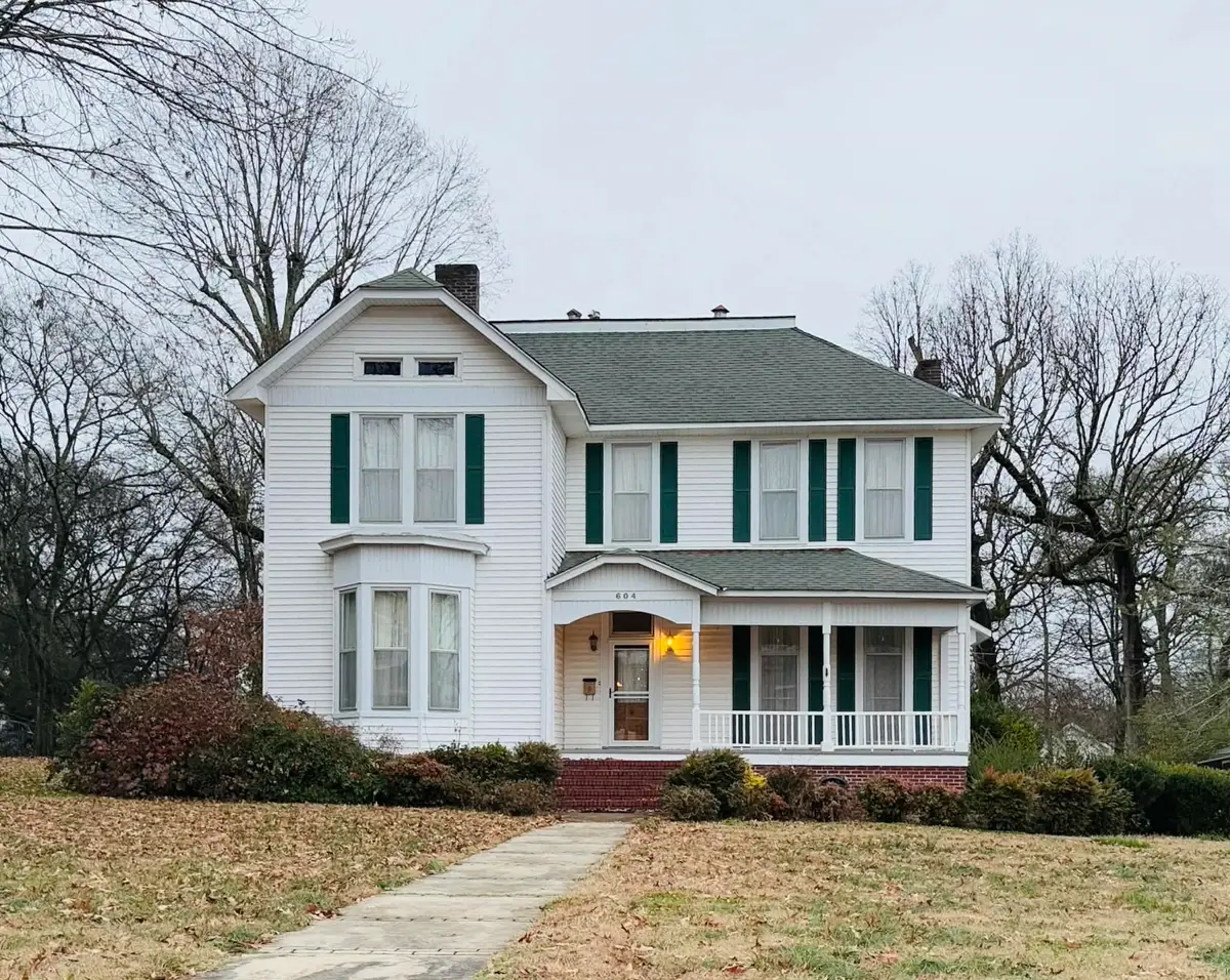 604 N Jackson Ave, Russellville, AL 35653 - Image #1