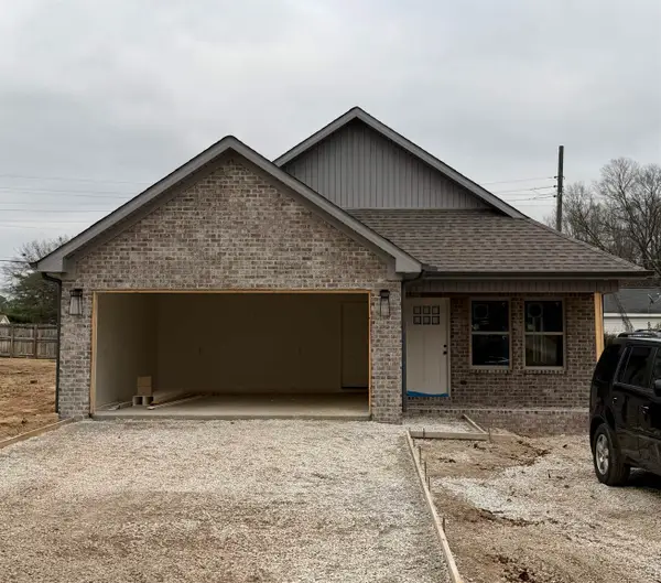 419 W Edison Ave, Muscle Shoals, AL 35661