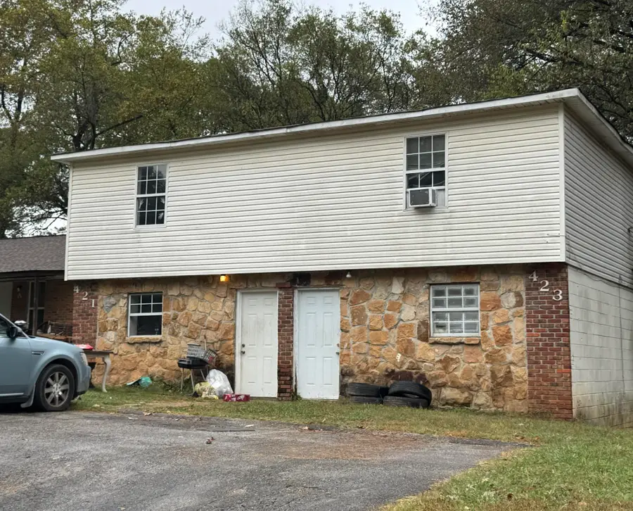 409 S Orleans St, Florence, AL 35630 - Image #2