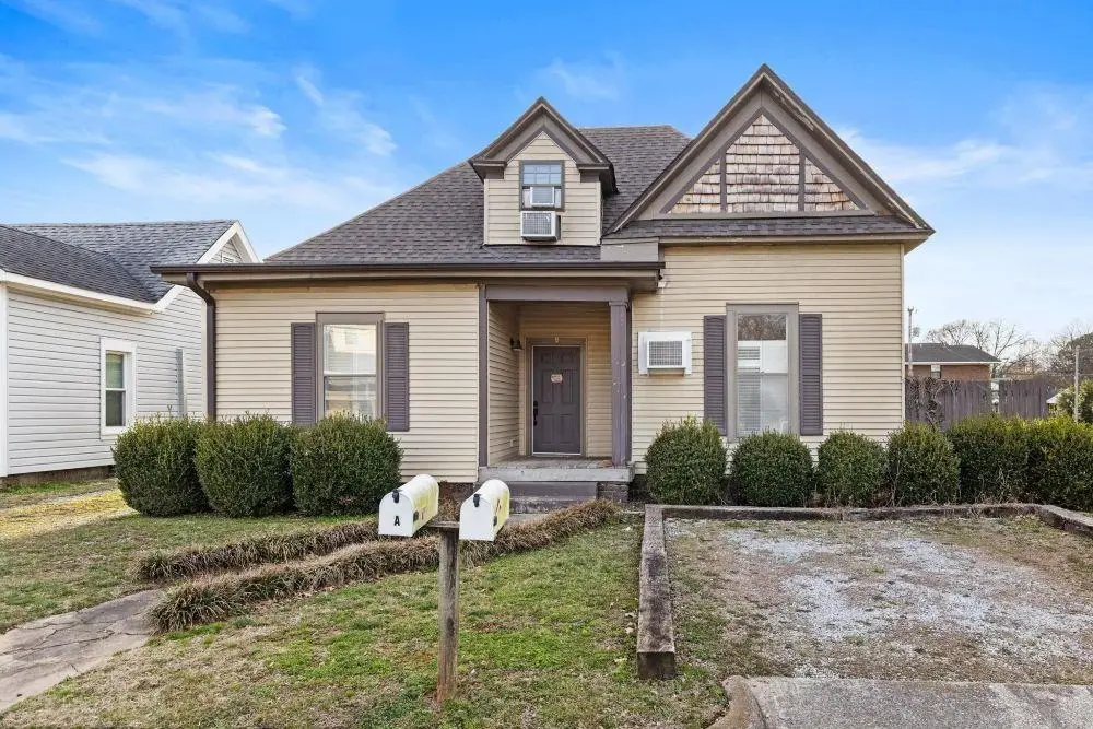 821 Prospect St, Florence, AL 35630 - Image #1