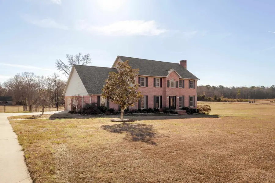 60 Dowdy Ln, Florence, AL 35633 - Image #2