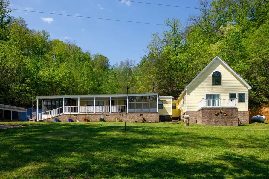 527 Bear Creek Dr, Cherokee, AL 35616 - Image #2