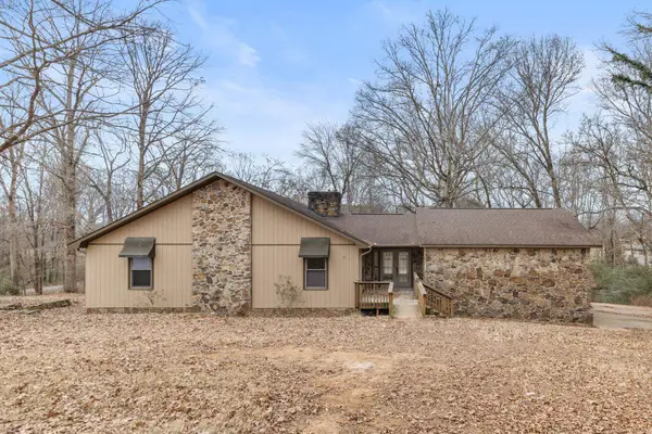 311 Old Brompton Ln, Killen, AL 35645