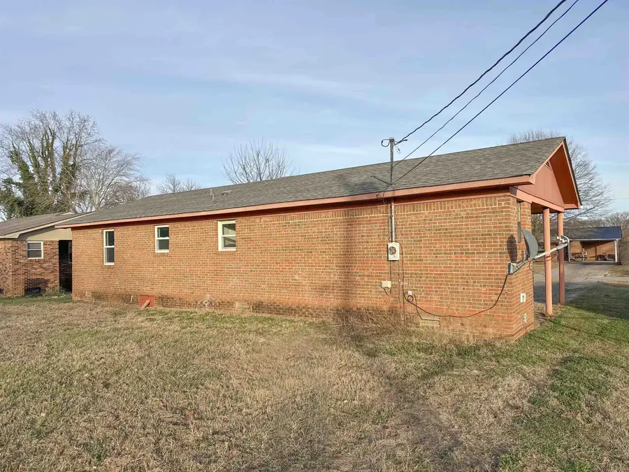 1111 James Ave, Courtland, AL 35618 - Image #3