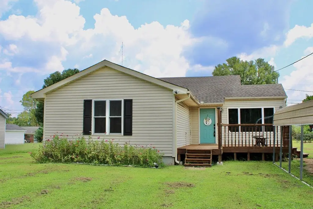 215 NW Central Ave, Muscle Shoals, AL 35661 - Image #1