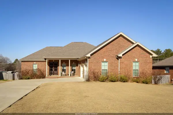 135 Oldenburg Dr, Killen, AL 35645