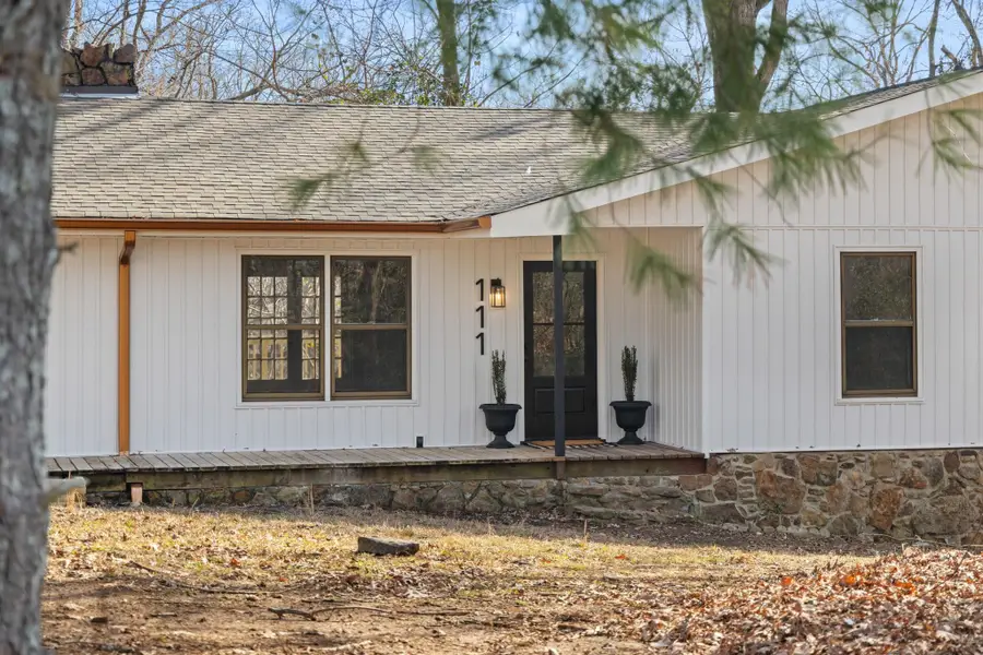 111 Margaret Cv, Florence, AL 35634 - Image #2