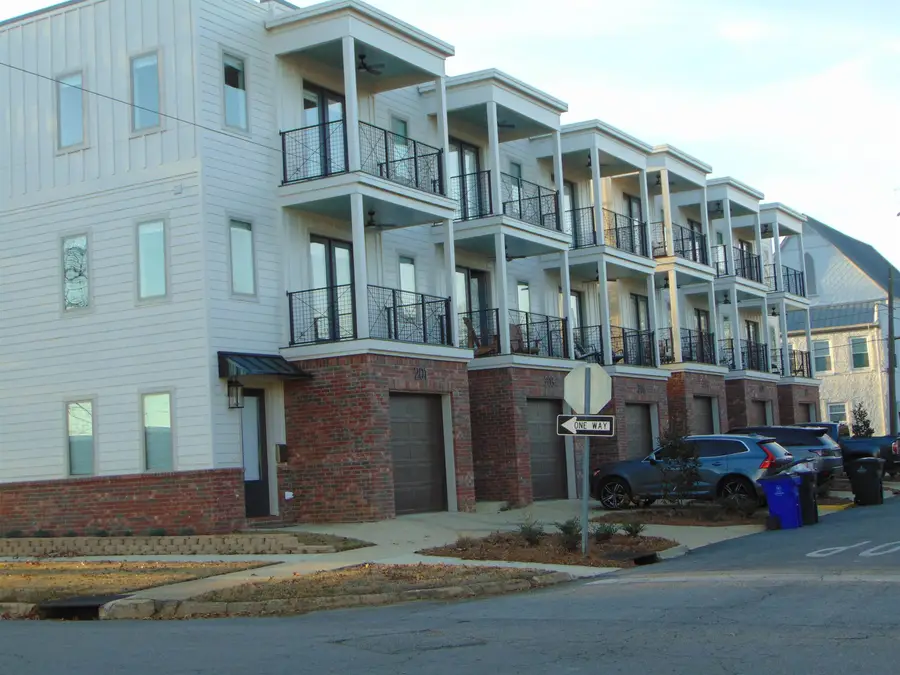 201 Poplar, Florence, AL 35630 - Image #2