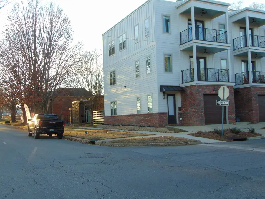 201 Poplar, Florence, AL 35630 - Image #3