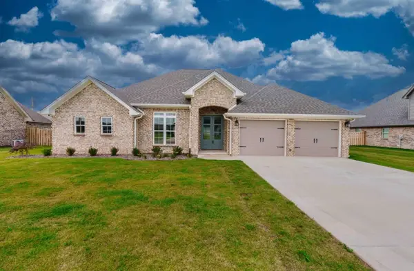 197 Wynchase Dr, Muscle Shoals, AL 35661