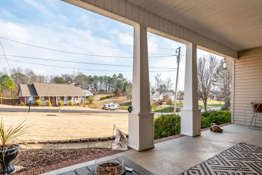 236 Chasebrook Dr, Killen, AL 35645 - Image #3