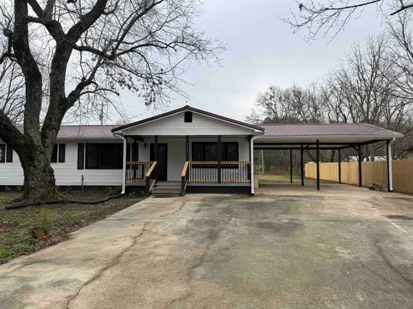 1113 Blountsville St, Hanceville, AL 35077