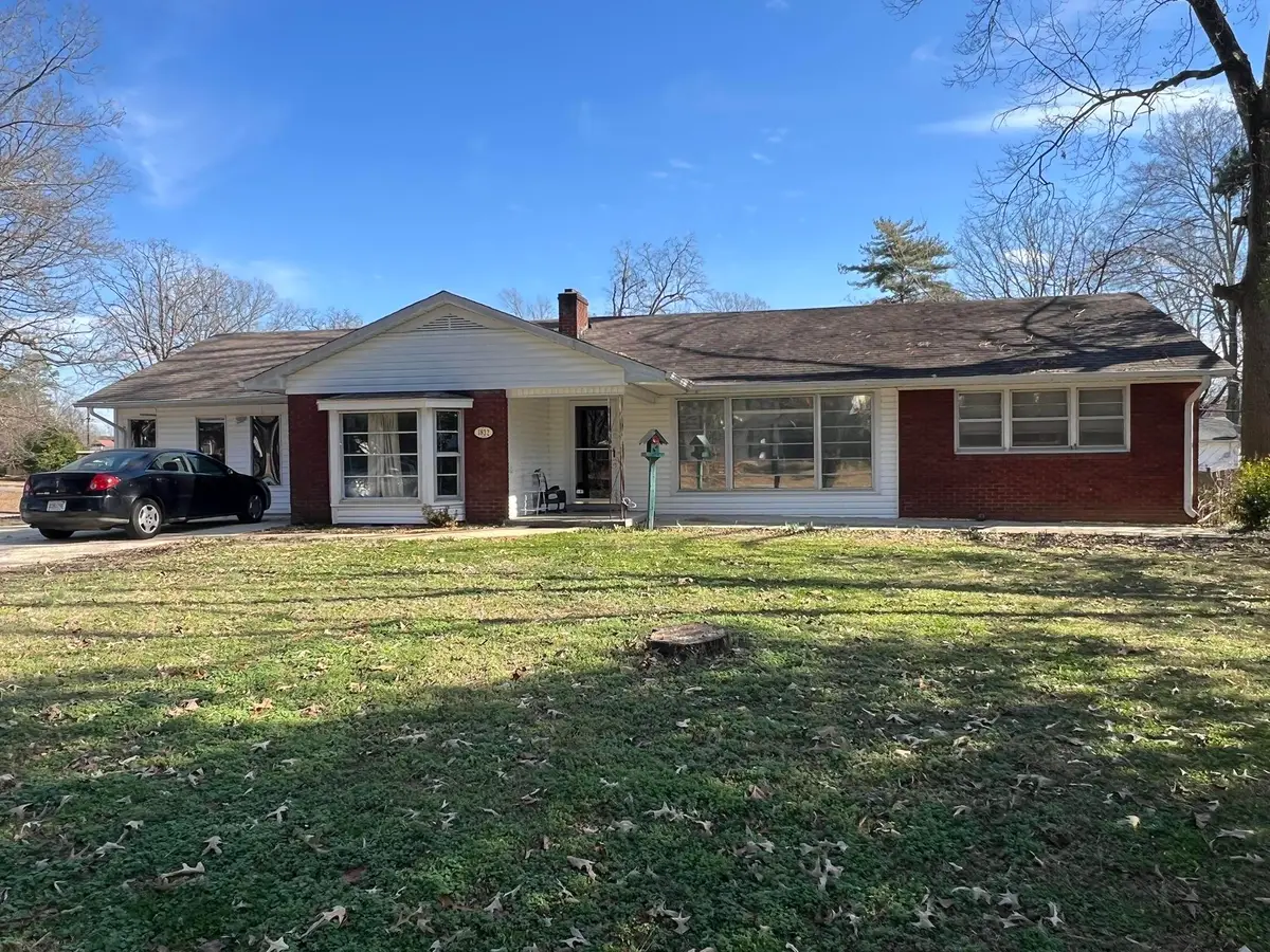 1832 Peabody St, Florence, AL 35630 - Image #1