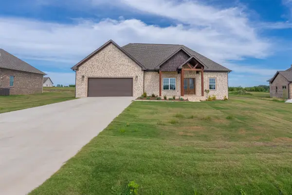 261 Hummingbird Way, Killen, AL 35645