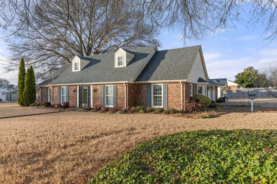 2305 Marietta Ave, Muscle Shoals, AL 35661 - Image #2