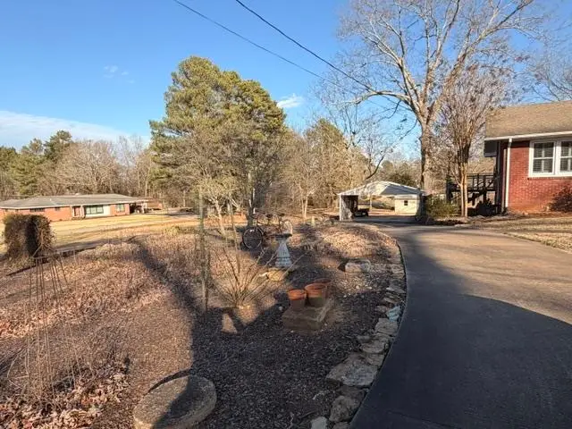 860 W Lile Ln, Cherokee, AL 35616 - Image #2