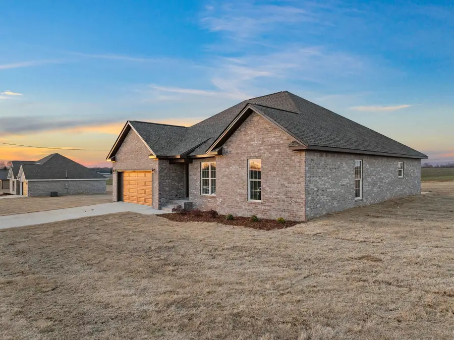 1032 Co Rd 31, Killen, AL 35645 - Image #3