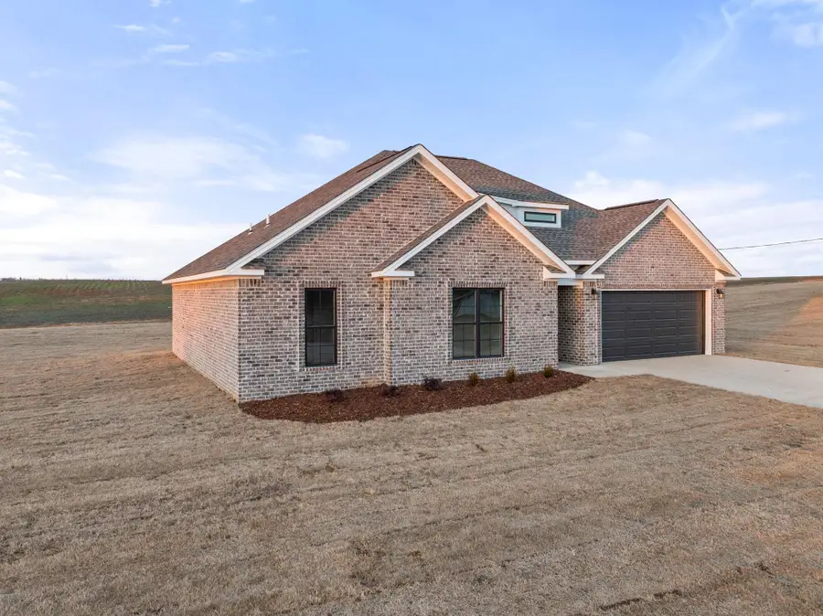 1044 Co Rd 31, Killen, AL 35645 - Image #2