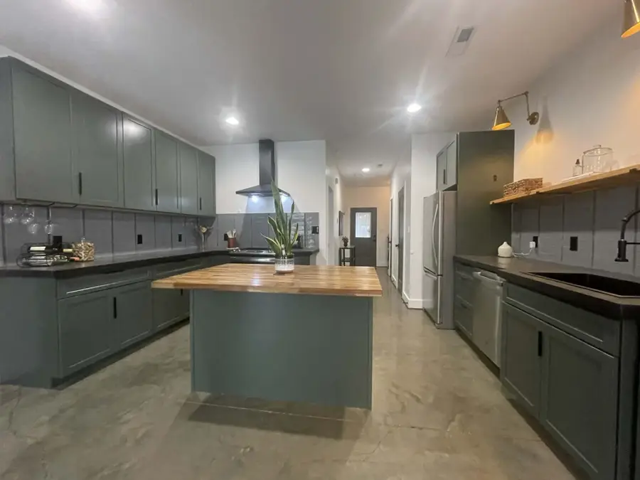 1038 N Royal Ave, Florence, AL 35630 - Image #3