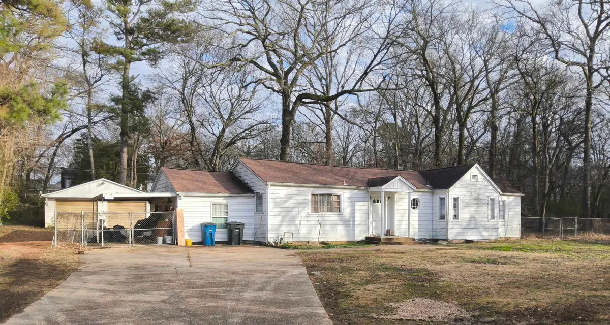 1828 Maple Ave, Florence, AL 35630 - Image #1