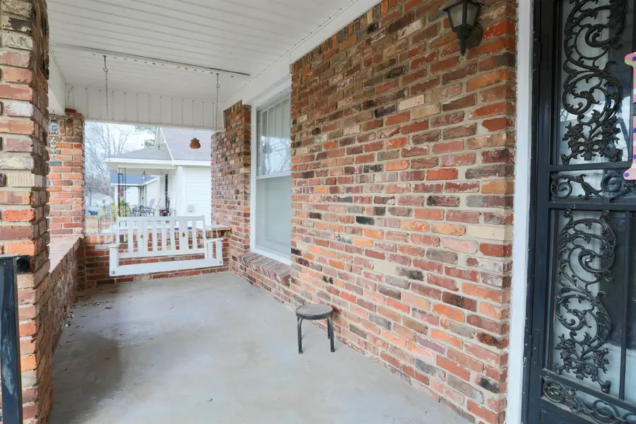 718 N Jefferson St, Tuscumbia, AL 35674 - Image #2