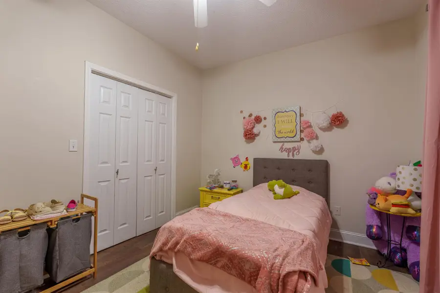 21 E Twickenham Rd, Killen, AL 35645 - Image #3