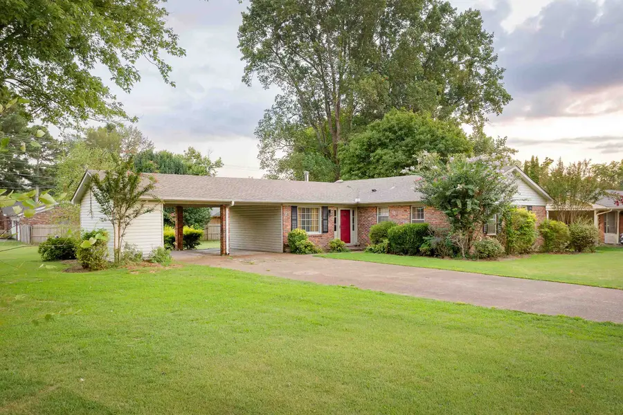 2126 Hixon Ave, Florence, AL 35630 - #3