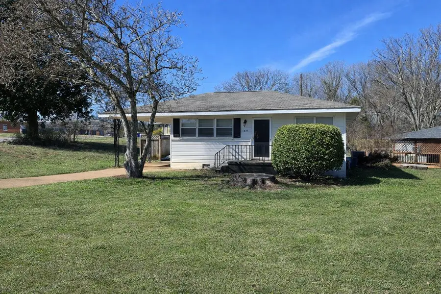 1508 E Chisholm Rd, Florence, AL 35630 - #2