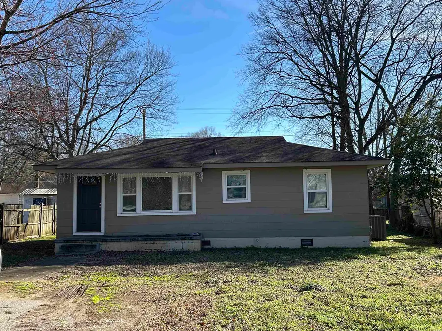 1508 E Chisholm Rd, Florence, AL 35630 - #3