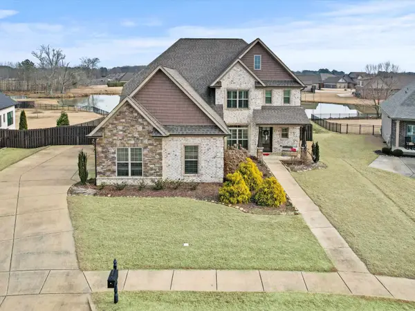 17574 Maree Dr, Athens, AL 35613