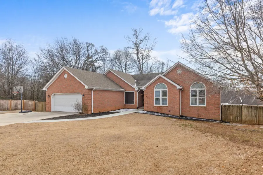 112 Newport Dr, Florence, AL 35630 - #2