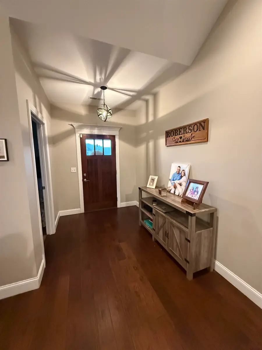 241 Allen Cir, Tuscumbia, AL 35674 - #2