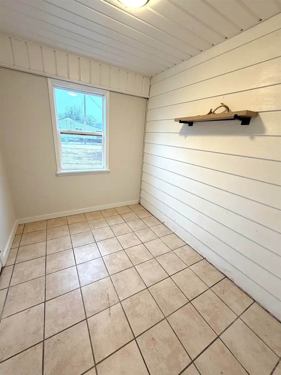 818 E Ford Ave, Muscle Shoals, AL 35661 - #3