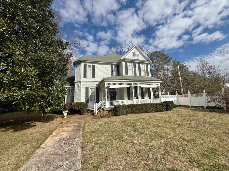 738 Nellie Ave, Florence, AL 35630 - #3