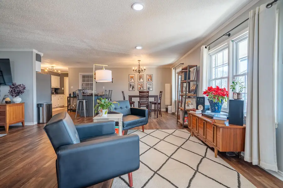 323 Wright Dr, Florence, AL 35630 - #2