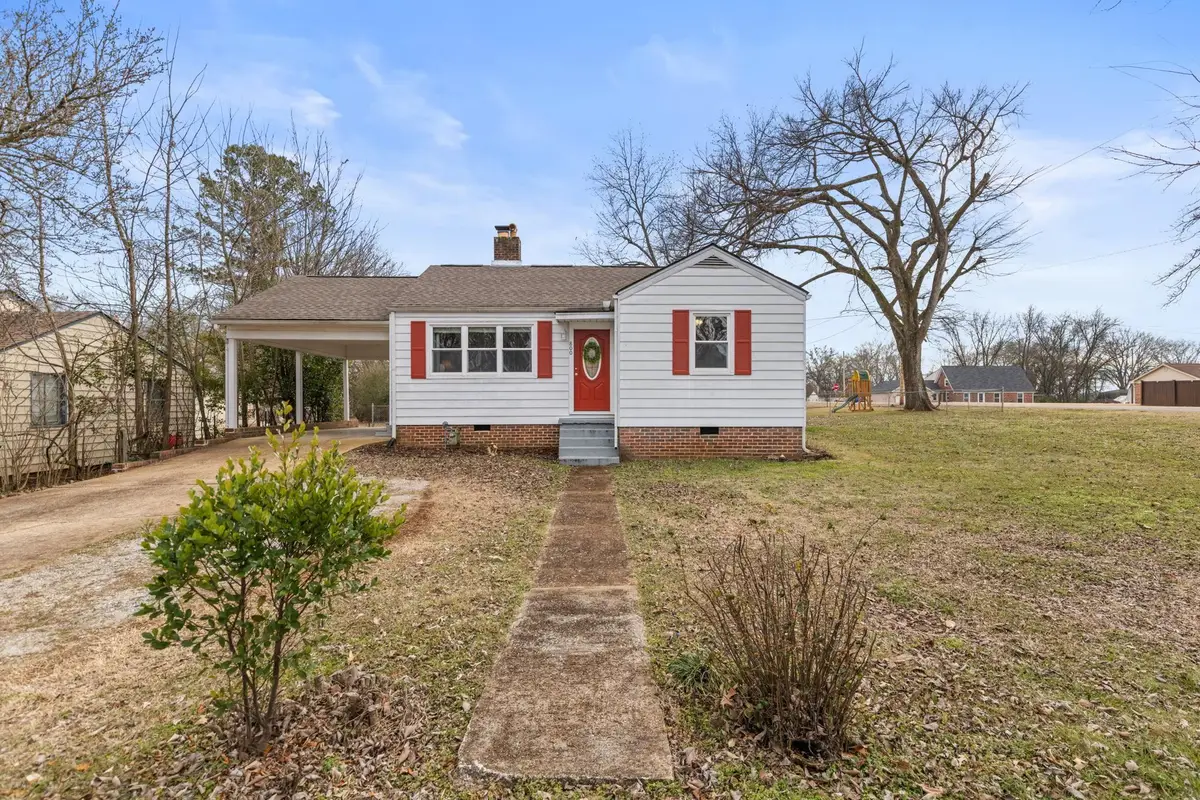 800 Ford Ave, Muscle Shoals, AL 35661 - #1