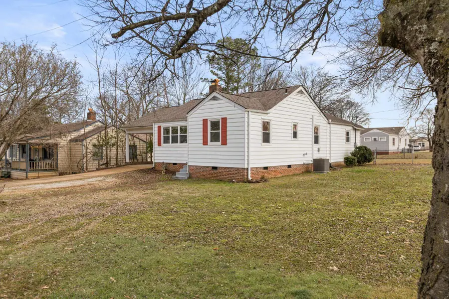 800 Ford Ave, Muscle Shoals, AL 35661 - #2