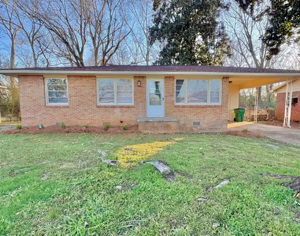 1122 Paul E Johnson Dr, Tuscumbia, AL 35674