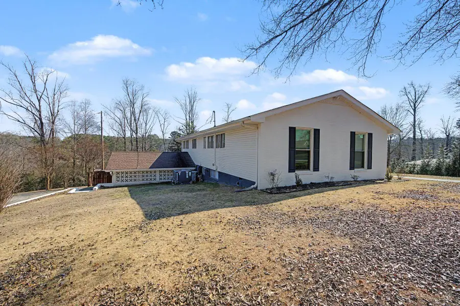 1542 Barton Cir, Cullman, AL 35055 - #3